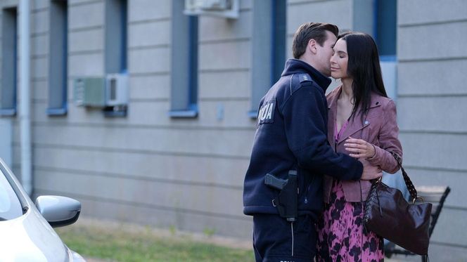 M jak miłość odc. 1876. Adam Karski (Patryk Szwichtenberg), Paula (Marcelina Kieres)