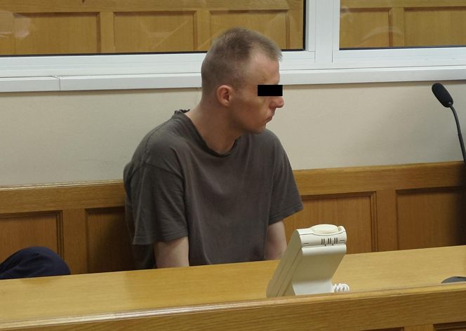 Kamilek z Częstochowy dwa lata temu został zabity w okrutny sposób przez matkę i ojczyma. Oprawcy stanęli dziś przed sądem