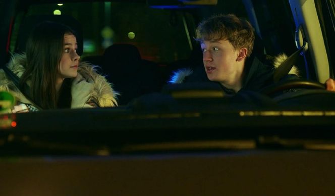 	M jak miłość. Kacper (Bartosz Ziewiec), Basia (Karina Woźniak)