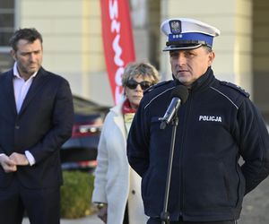 Rośnie liczba wypadków z udziałem hulajnóg. Radni Mazowsza apelują do dzieci i młodzieży: „Noście kaski i odblaski!”