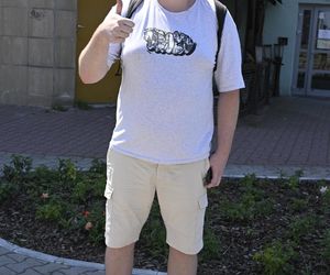 Mieszkańcy Warszawy oceniają efekty rozbetonowania stolicy. Przeżyliśmy upał na „zielonym skwerze”