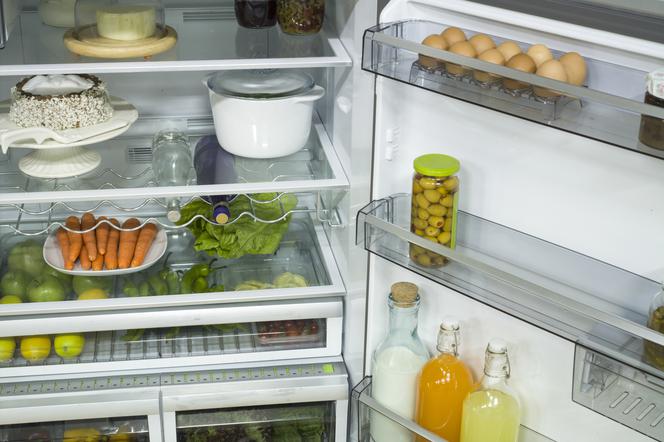 Czego nie trzymać w lodówce? Prawdy i mity