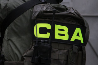 CBA wkroczyło do akcji w Warszawie, siedem osób zatrzymanych. Dwie to urzędnicy