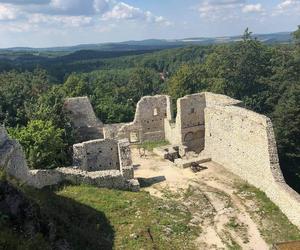 Zamek Pilcza na Szlaku Orlich Gniazd to piękny zabytek