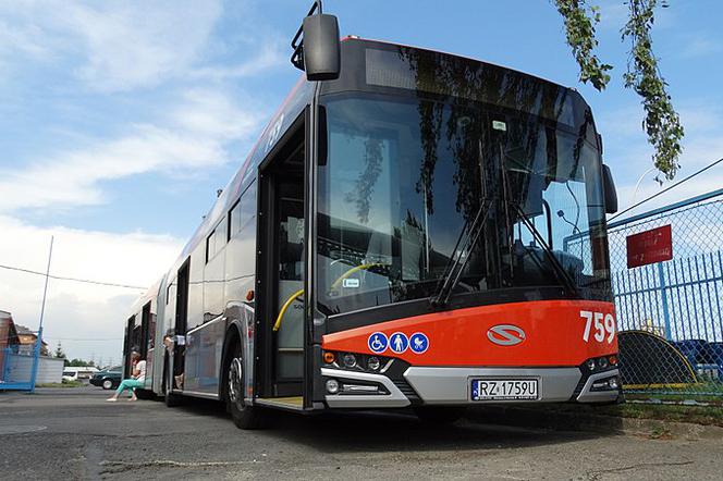 Dwadzieścia nowych autobusów wyjechało na ulice Rzeszowa. Będzie ich 60!