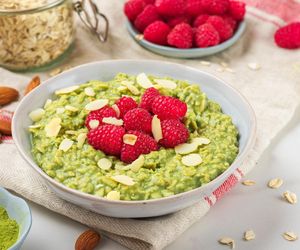 Ta zielona owsianka jest dobra na odchudzanie. Pyszne śniadanie bez grama cukru