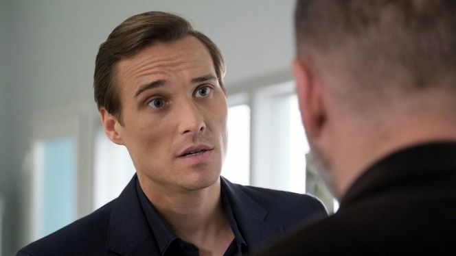 M jak miłość odc. 1879. Olek (Maurycy Popiel), szef Mirosław Wójcik (Jakub Kornacki)