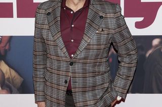 Roznerski szczerzy ząbki, Kubicka w sztruksie i Cielecka w czerni. Tłum gwiazd na premierze filmu Przepiękne!