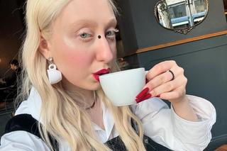 Luna jest milionerką! Za to urodę ma po mamie