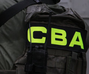 CBA zatrzymało pracownicę warszawskiego banku. W tle pranie pieniędzy