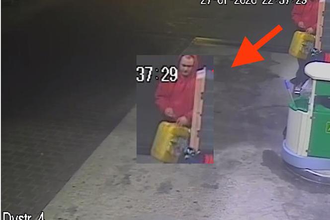 Ruda Śląska: Są podejrzani o kradzież paliwa na stacji benzynowej. Rozpoznajesz ich? [ZDJĘCIA]