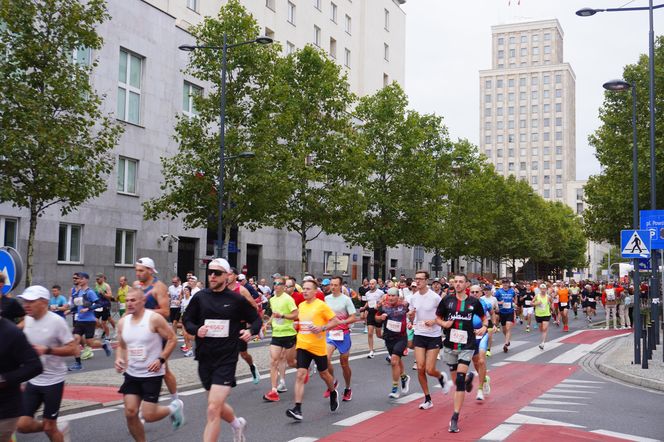 Uczestnicy Maratonu Warszawskiego 2025