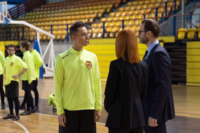 Barwy szczęścia, odc. 2253. Maksymilian Szubert (Marcin Stec), Iga (Ada Fijał), Józek (Patryk Pniewski)