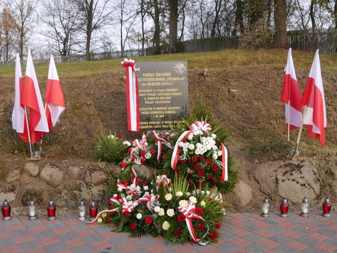 Obelisk poświęcony żołnierzom Oddziału Wydzielonego „Truskolasy“