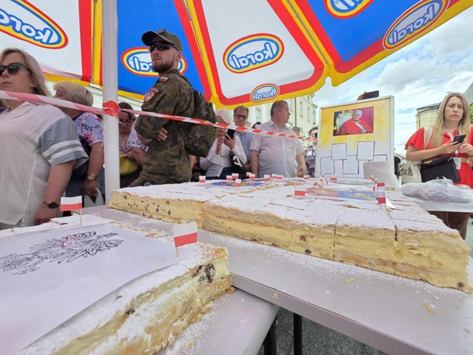 Rzeszów Najdłuższa Kremówka w Polsce