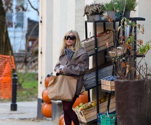 Monika Olejnik w butach wiewiórkach