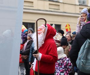 Ulicami Lublina przeszedł Orszak św. Mikołaja