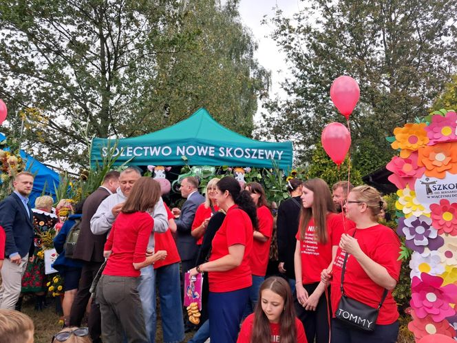 Obrońcy Szkoły we Wiaczyniu podczas Dożynek 2025