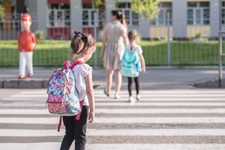 Przed tobą wybór plecaka do szkoły? Takiego modelu w ogóle nie bierz pod uwagę