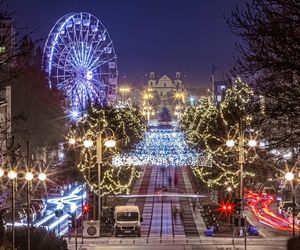 Świąteczne iluminacje w Częstochowie gotowe na jarmark bożonarodzeniowy