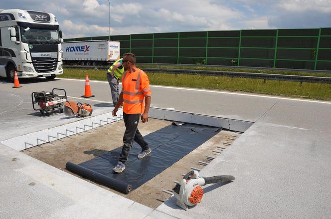 Tak naprawiano betonową nawierzchnię autostrady A1