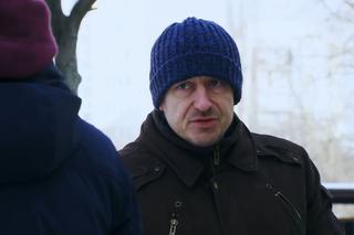 Na Wspólnej odc. 3278. Jarek (Wojciech Rotowski), Janusz Zawada  (Wojciech Kałużyński)