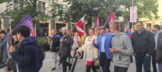 Protest kobiet "Ani jednej więcej!" w Kielcach (14 czerwca 2023)