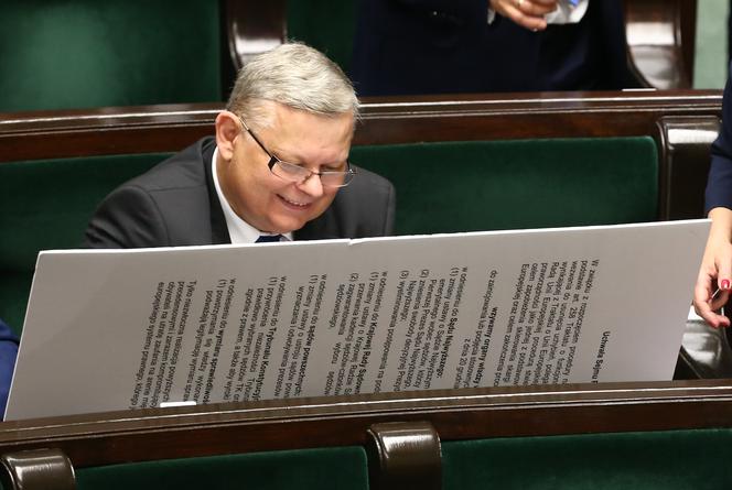 Okrutna karykatura Suskiego. Poseł obśmiał koleżankę z sejmu