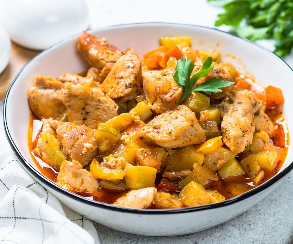 Potrawka z kurczaka i cukinii