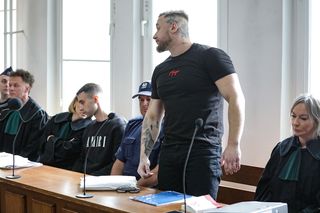 Wypadek na Trasie Łazienkowskiej. Z aresztu do szpitala. Łukasz Żak uskarża się na zdrowie