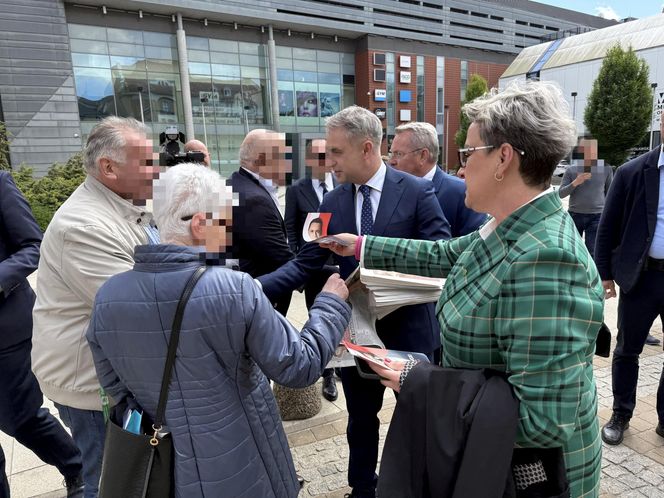 Wicepremier K. Gawkowski wspierał w Bydgoszczy Rafała Trzaskowskiego