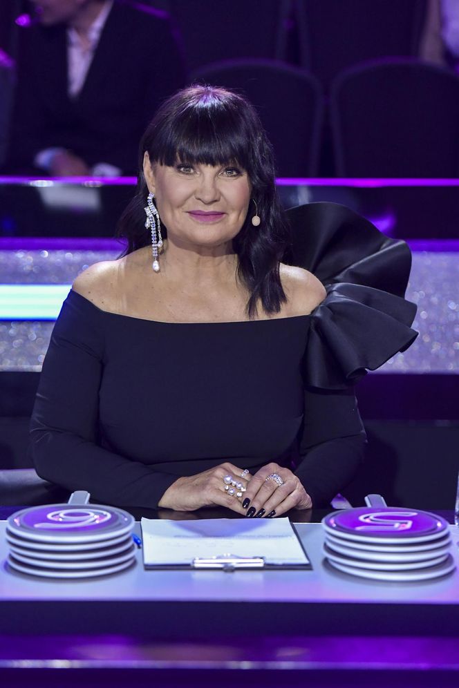 Czarna Mamba bez grzywki! Nowy wizerunek jurorki rozgrzał internet