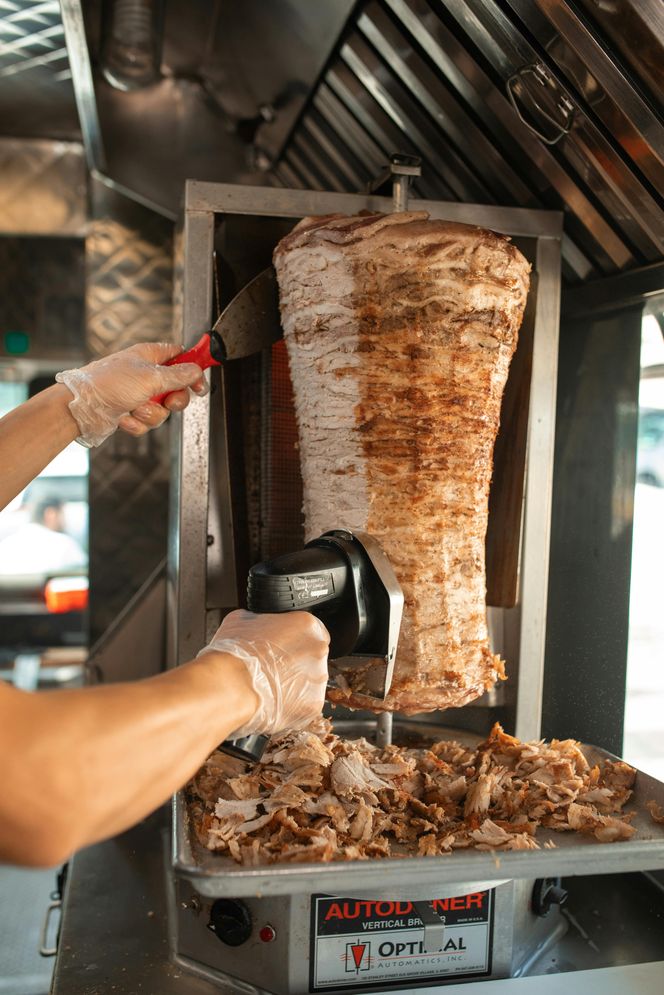 Aliaga Kebab