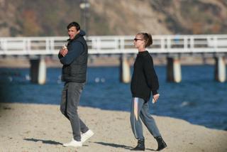 Mąż Przybylskiej harcuje na plaży