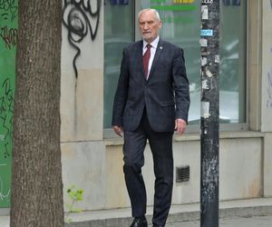 Chodzi bo nie może jeździć