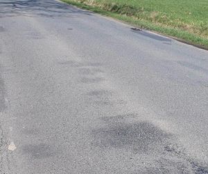 Droga pod Karkonoszami rozkopana, remont wstrzymany. Zerwana umowa i miliony złotych w grze