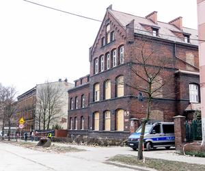 Od miesiąca policjanci pilnują w szpitalu Edwarda D. Po wybuchu kamienicy w Katowicach, nie postawiono zarzutów