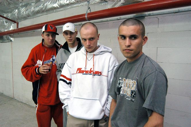 Ich hit na początku lat 2000. śpiewali wszyscy. Członkowie Jeden Osiem L. po latach wrócili na salony 