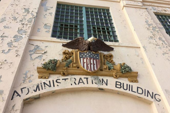 Trump chce znów zamykać ludzi w Alcatraz
