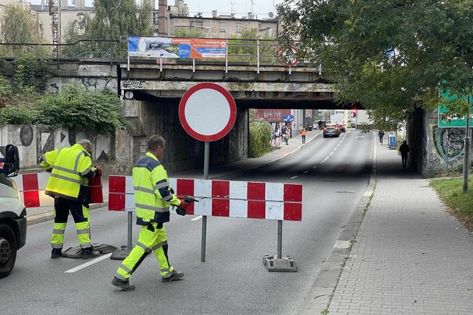 Remont wiaduktu w Katowicach nad ul. Graniczną. Droga jest zamknięta do odwołania