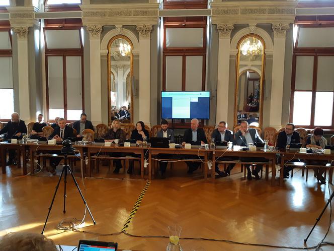 Protest w czasie sesji rady! Mieszkańcy nie chcą obwodnicy