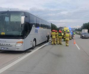 Pożar autokaru przewożącego dzieci na A4! Dramatyczne sceny pod Wrocławiem