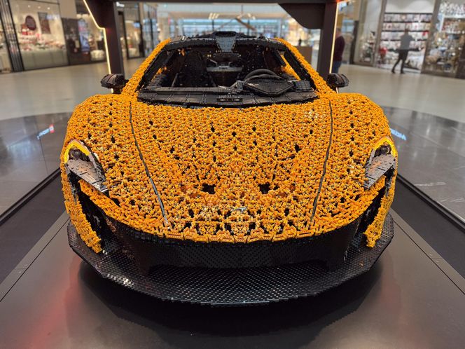 McLaren P1 z klocków Lego