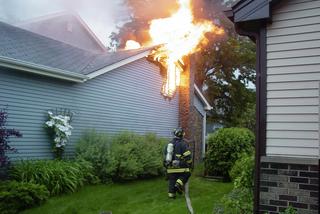 Strażak radzi, jak chronić dziecko w razie pożaru - to prosta rzecz