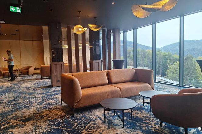 Hotel Raz 4 gwiazdki, tysiąc gości na raz. Gigantyczny hotel w Szczyrku: ceny i ...