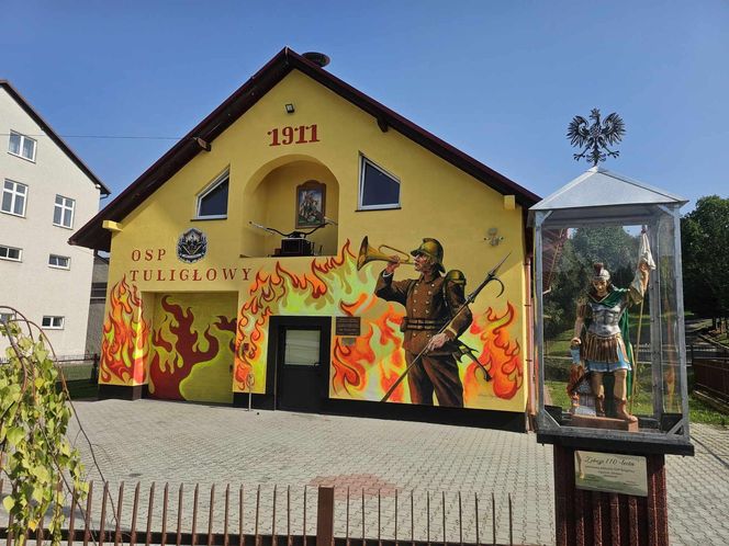 Niezwykły mural strażaków OSP w Tuligłowach