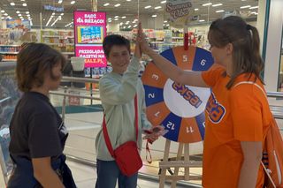 Patrol Eska Summer City odwiedził sklep Reporter