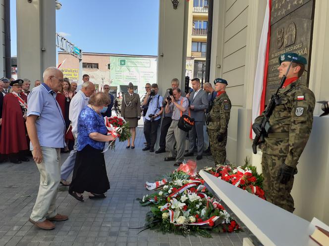 Odsłonięcie tablicy upamiętniającej 100-lecie Cudu nad Wisłą