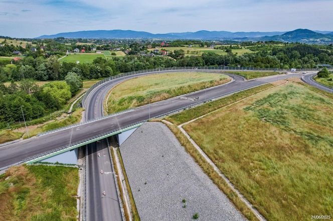 Tak wygląda obecnie budowa S1 Przybędza Milówka. Powstaną tu ogromne estakady, dwa tunele i centrum zarządzania ruchem