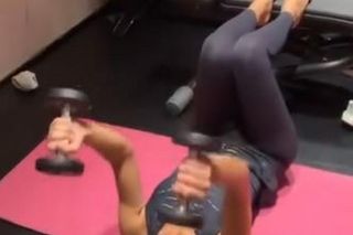  Anna Popek dba o figurę.